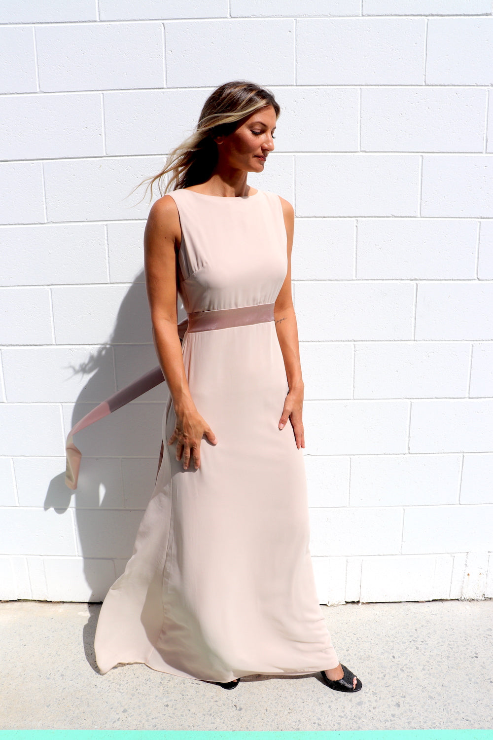 Tfnc halannah whisper hot sale pink maxi dress