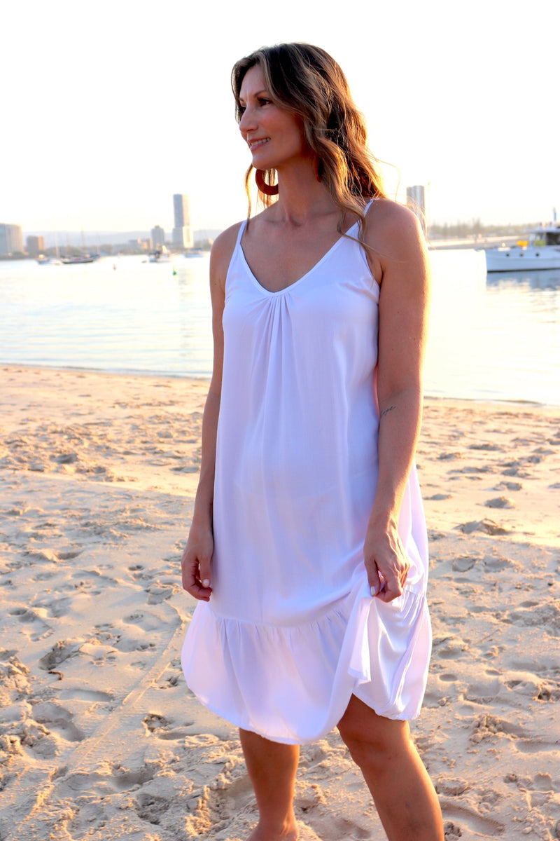 Oasis Dress in White