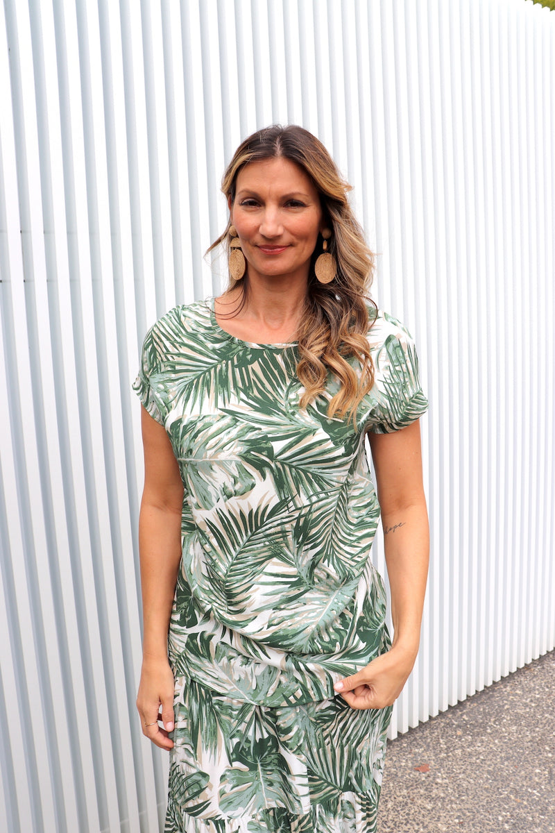 Hayman Top in Queen Palm