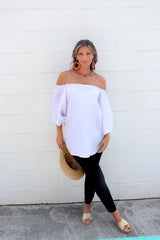 Hermosa On or off the Shoulders Top in White