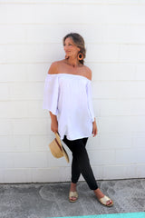 Hermosa On or off the Shoulders Top in White