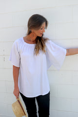 Hermosa On or off the Shoulders Top in White