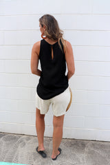 Peta Short Singlet Top In Black