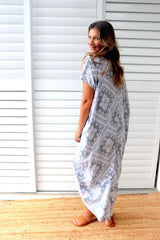 Island Holiday High Low Dress In Malta Grey