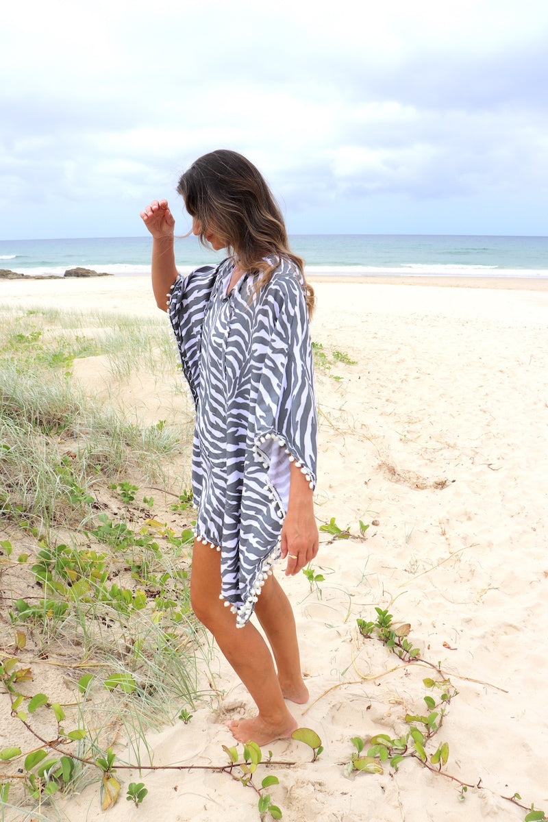 Short Pom Pom Kaftan in Zebra Grey