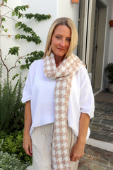 Houndstooth Scarf in Beige