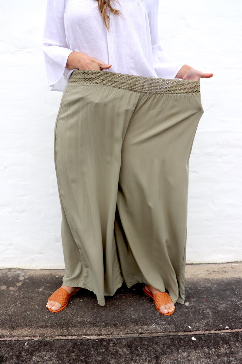 Willow Pant in Khaki