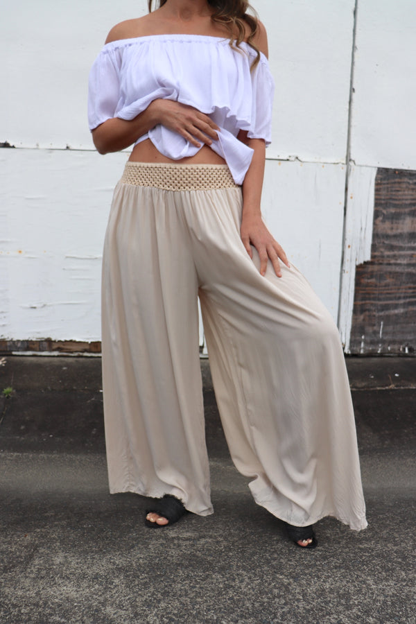 Willow Pant in Sand