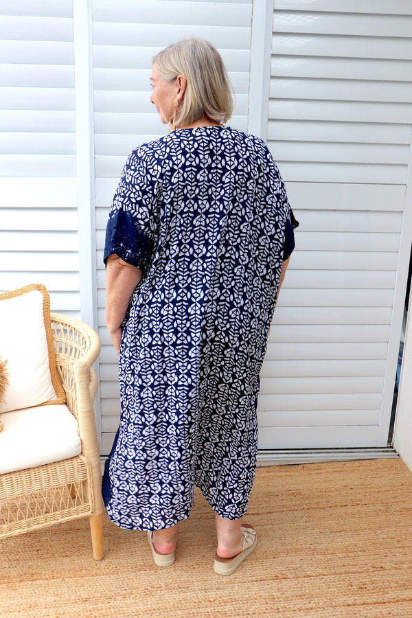 Long Kaftan In Batik Navy