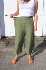 Elastic Cotton 3/4 Pant Khaki