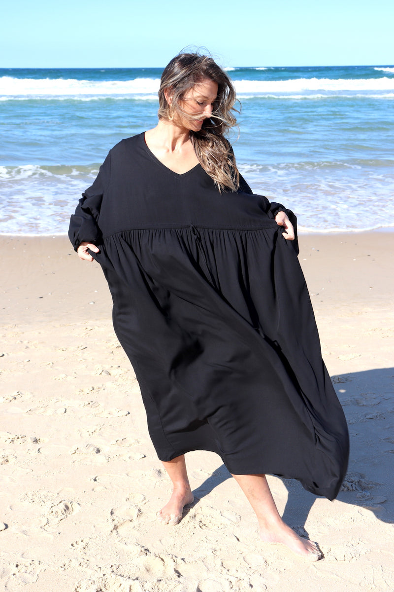 Audrey Long Sleeve Maxi in Black