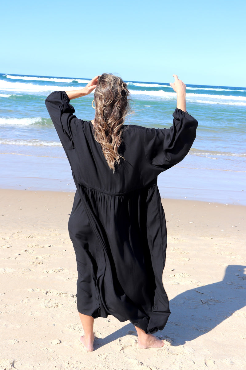 Audrey Long Sleeve Maxi in Black